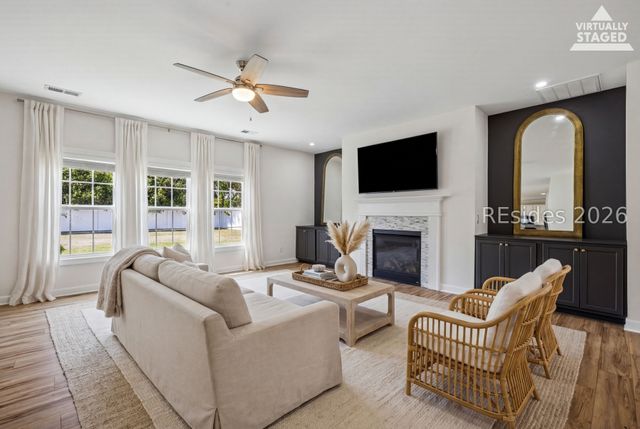 202 Grand Ct S, Bluffton, SC 29910