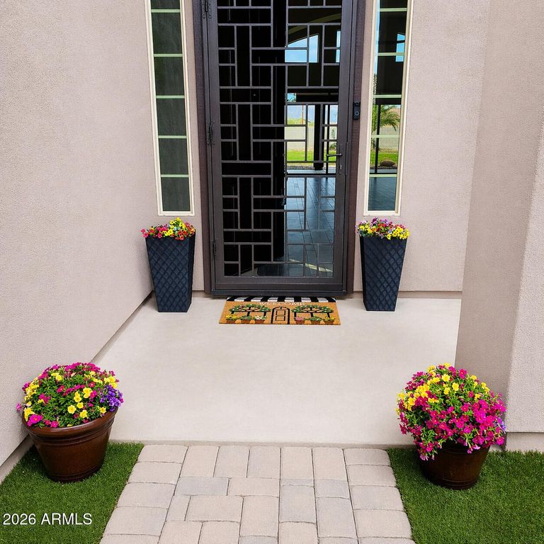 Image 2 of property listing at 1335 N 100TH Place, Mesa, AZ 85207