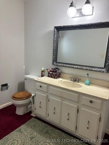 602 W 7th Avenue, Bristow, OK 74010