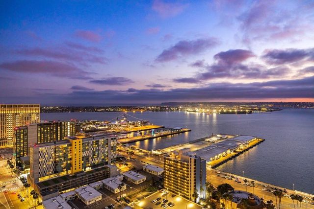 1325 Pacific Hwy 3301, San Diego, CA 92101