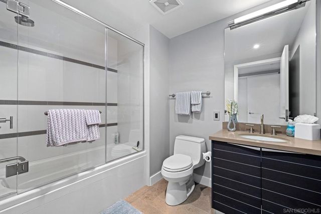 1325 Pacific Hwy 3301, San Diego, CA 92101