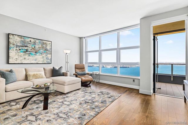 1325 Pacific Hwy 3301, San Diego, CA 92101