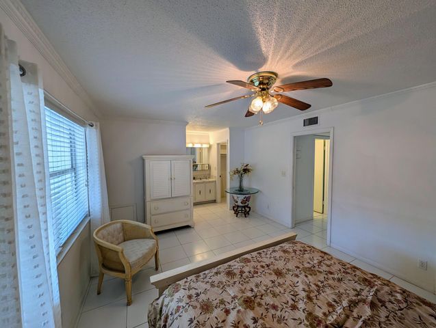 160 High Point Terrace E C, Delray Beach, FL 33445