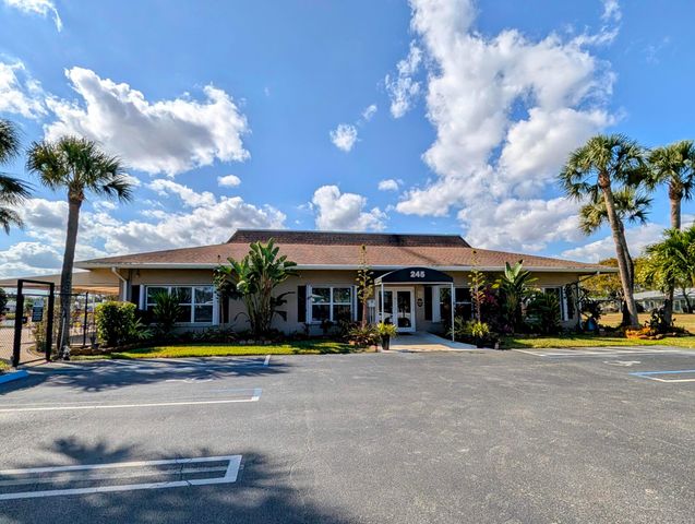 160 High Point Terrace E C, Delray Beach, FL 33445