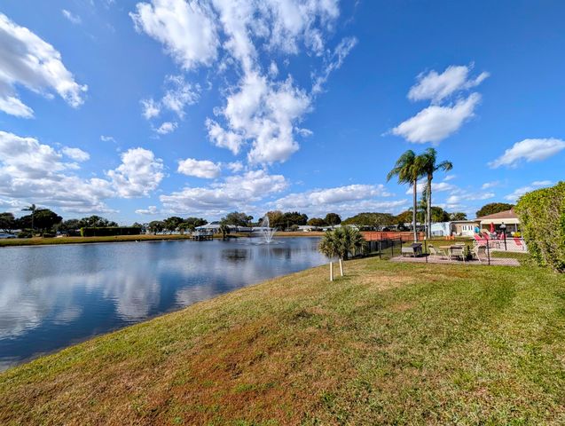 160 High Point Terrace E C, Delray Beach, FL 33445