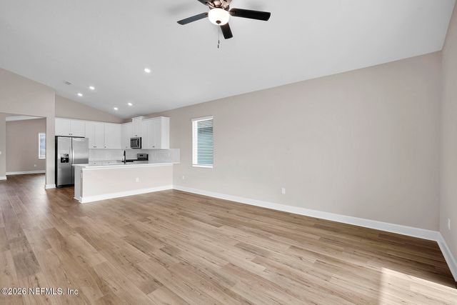 15916 DELICATE ARCH Avenue, Jacksonville, FL 32234