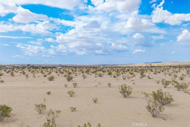 68840 Mesa Drive, 29 Palms, CA 92277