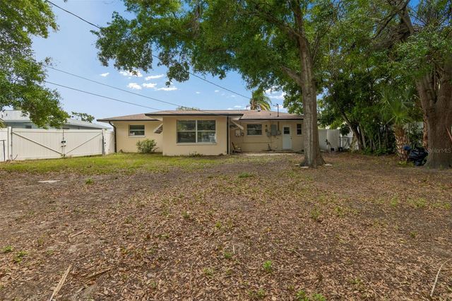 1226 MAGNOLIA DRIVE, Clearwater, FL 33756