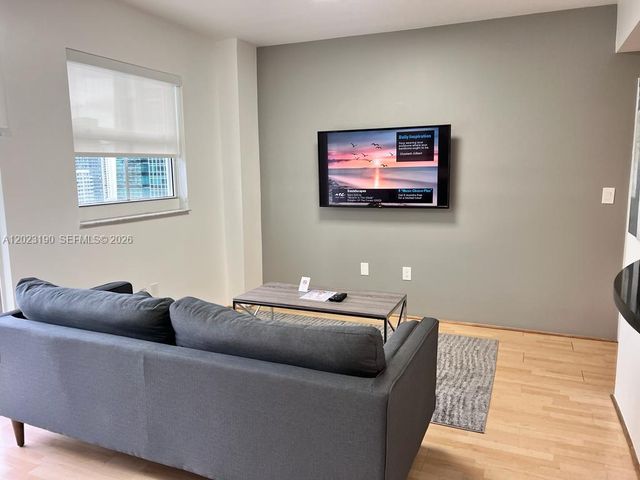 185 SE 14th Ter 2809, Miami, FL 33131
