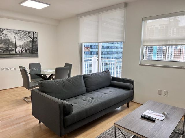 185 SE 14th Ter 2809, Miami, FL 33131