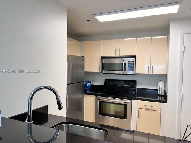 185 SE 14th Ter 2809, Miami, FL 33131