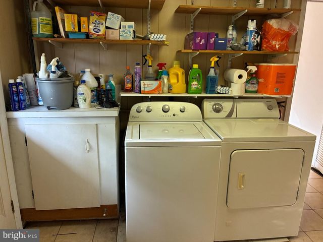 15 ALLSTON RD, Kendall Park, NJ 08824