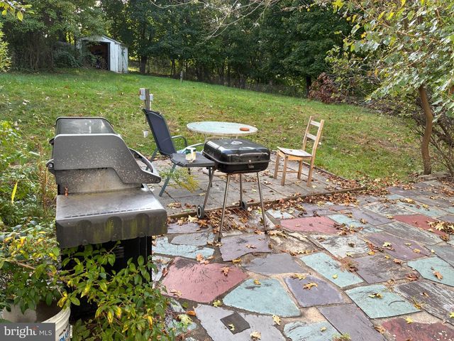 15 ALLSTON RD, Kendall Park, NJ 08824