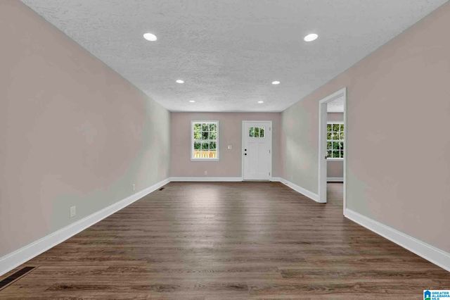 600 HOLT CIRCLE, Hayden, AL 35079