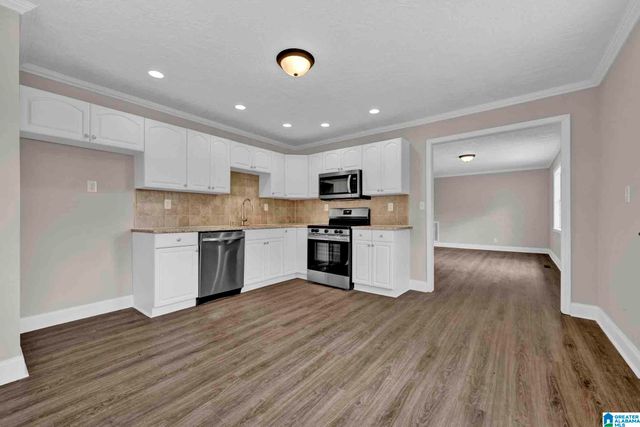 600 HOLT CIRCLE, Hayden, AL 35079