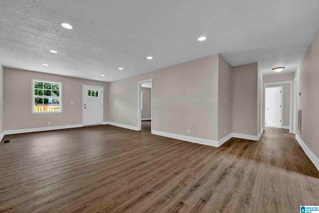 600 HOLT CIRCLE, Hayden, AL 35079