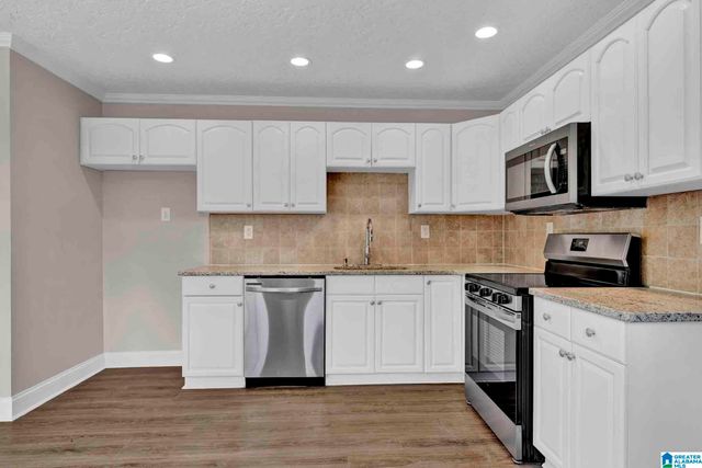 600 HOLT CIRCLE, Hayden, AL 35079