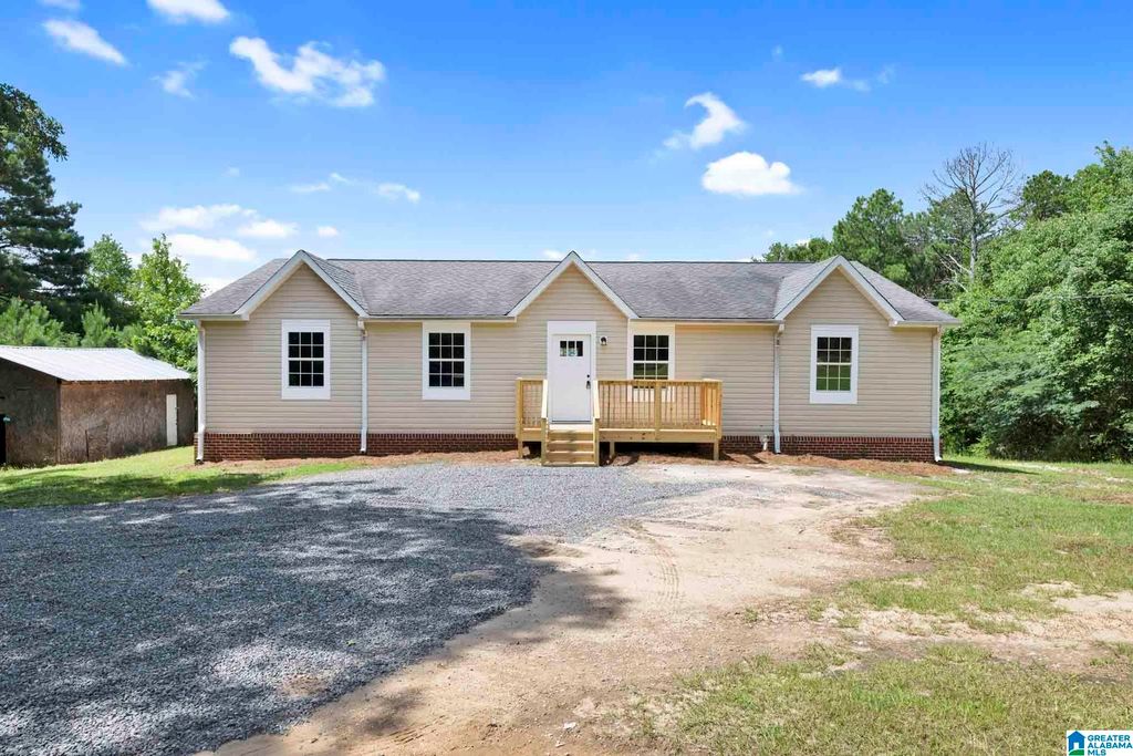 600 HOLT CIRCLE, Hayden, AL 35079