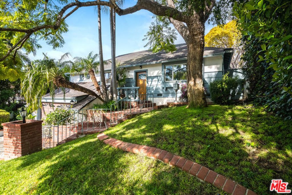 2924 Manning Avenue, Los Angeles, CA 90064