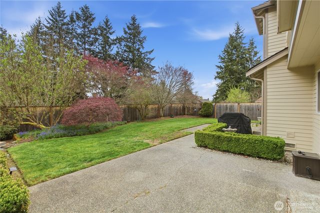 26105 159th Place SE, Covington, WA 98042