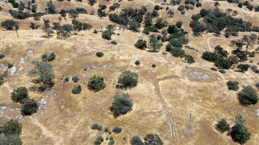 Image 12 of property listing at 1 Millstream, Madera, CA 93636