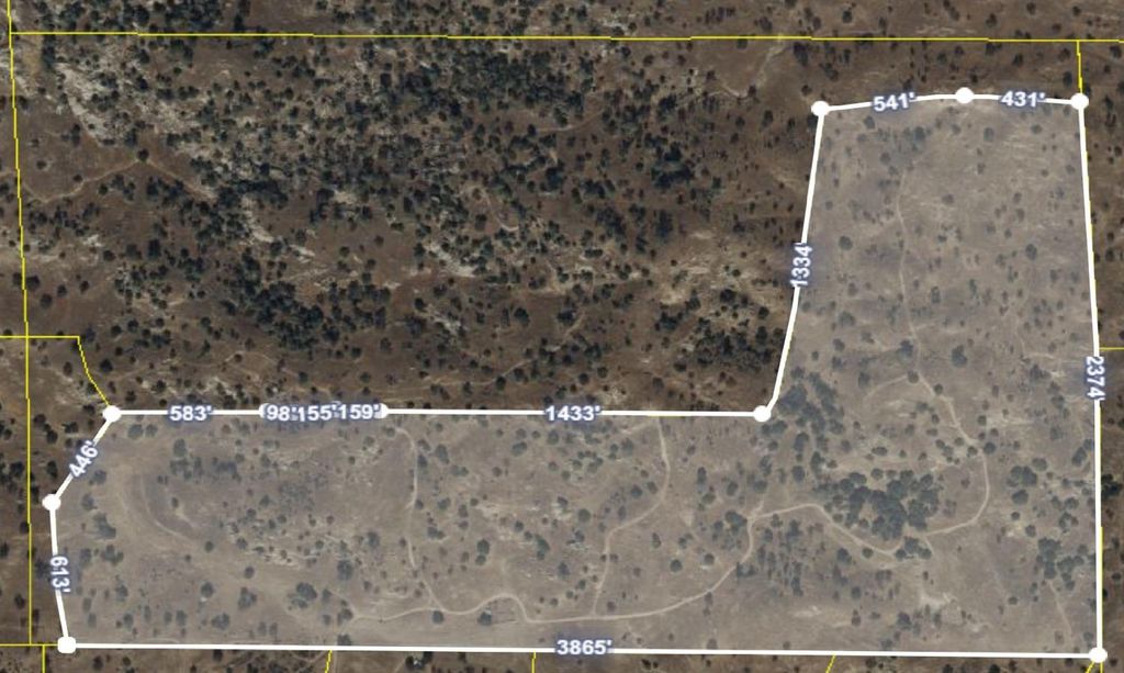 Image 2 of property listing at 1 Millstream, Madera, CA 93636