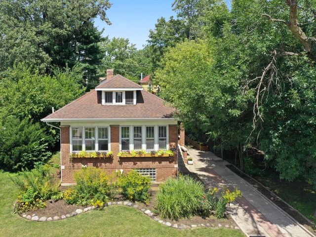 1704 W 105th Street, Chicago, IL 60643