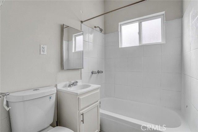 5606 S Figueroa, Los Angeles, CA 90037