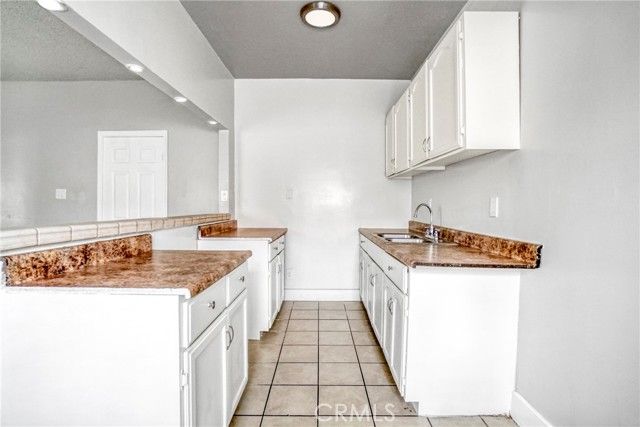 5606 S Figueroa, Los Angeles, CA 90037