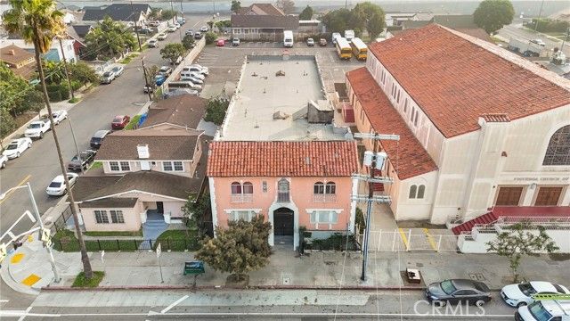 5606 S Figueroa, Los Angeles, CA 90037