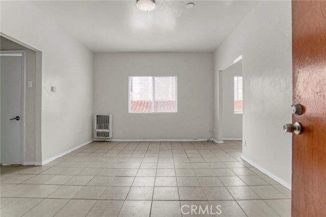 5606 S Figueroa, Los Angeles, CA 90037