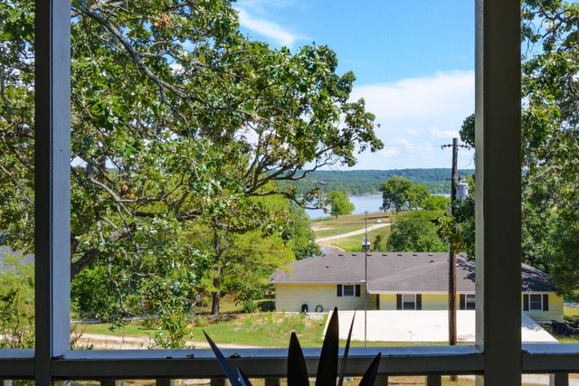 195 Ludora Drive, Shell Knob, MO 65747