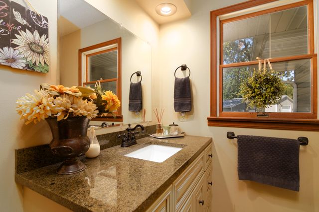 195 Ludora Drive, Shell Knob, MO 65747