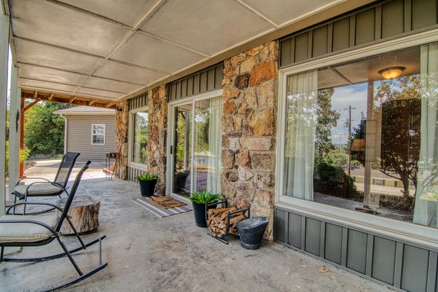 195 Ludora Drive, Shell Knob, MO 65747