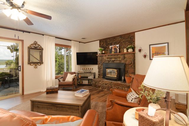 195 Ludora Drive, Shell Knob, MO 65747