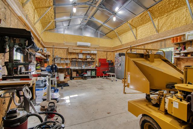 195 Ludora Drive, Shell Knob, MO 65747