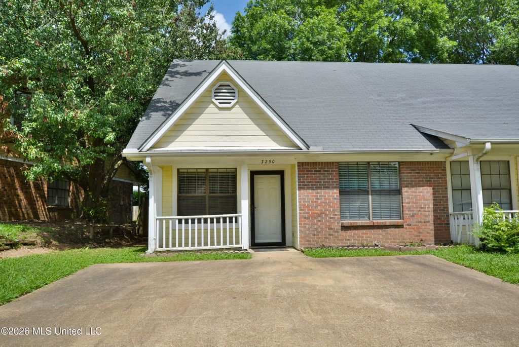 3250 Edenshire Lane, Horn Lake, MS 38637 — exterior