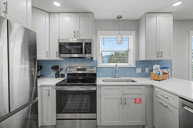 11 Beachside Drive UNIT 523, Santa Rosa Beach, FL 32459