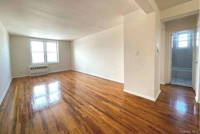 42-25 65th Place 4G, Woodside, NY 11377