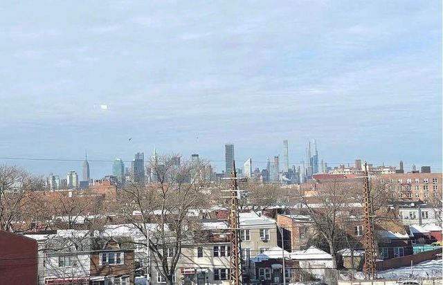 42-25 65th Place 4G, Woodside, NY 11377