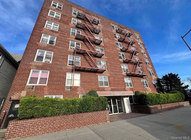 42-25 65th Place 4G, Woodside, NY 11377