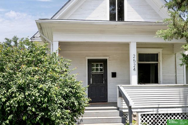 2524 Fort Street, Omaha, NE 68111