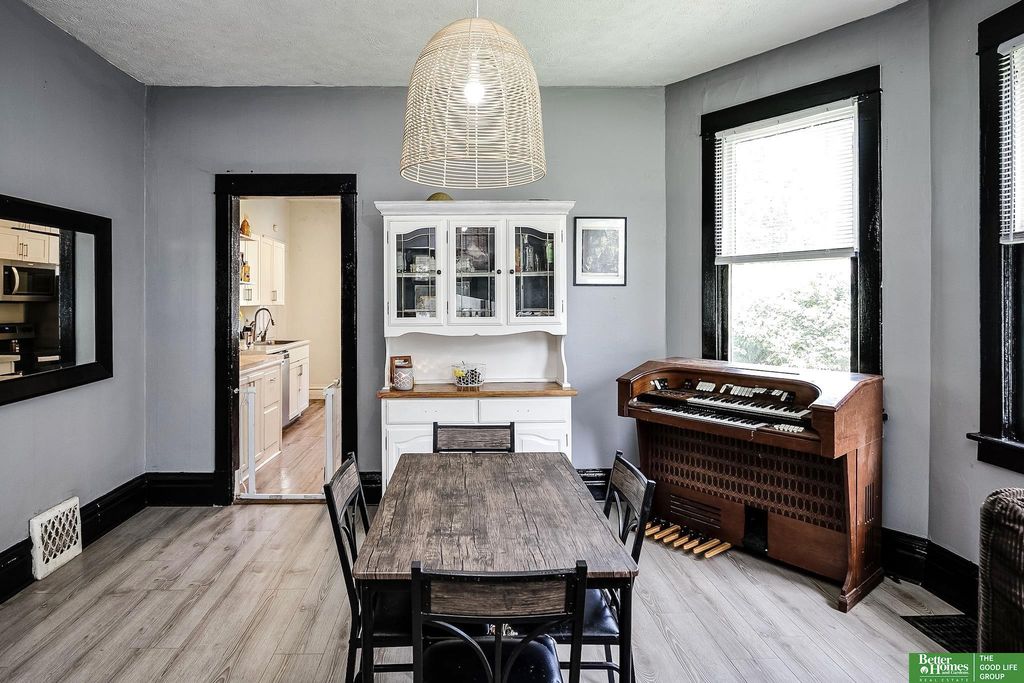 2524 Fort Street, Omaha, NE 68111