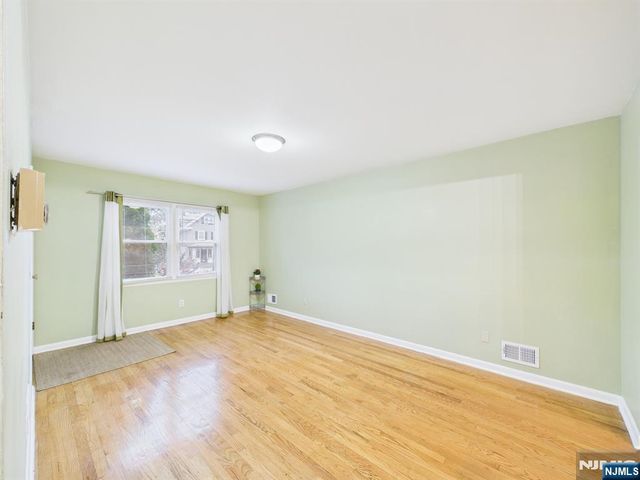 114 Ackerman Avenue, Ridgewood, NJ 07450