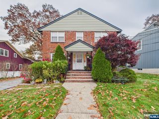 114 Ackerman Avenue, Ridgewood, NJ 07450