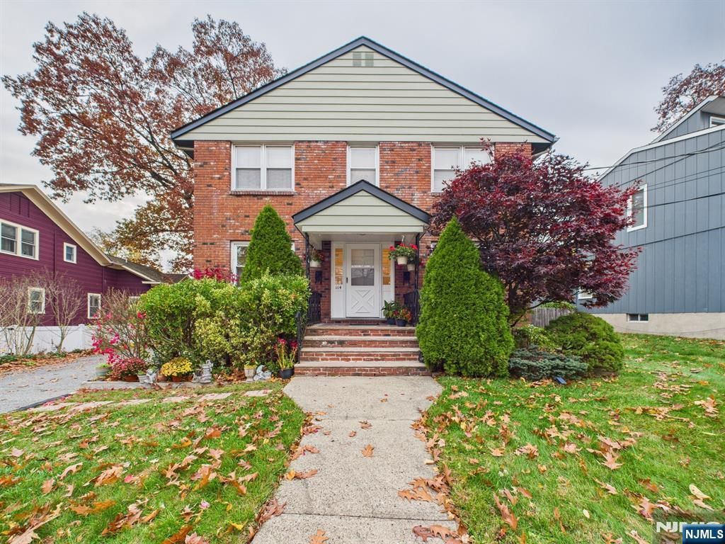 114 Ackerman Avenue, Ridgewood, NJ 07450