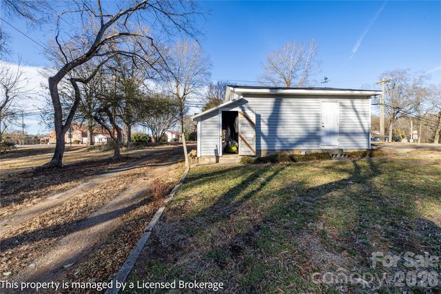 2 Tallassee Street, Badin, NC 28009