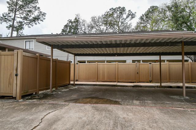 2367 Briarwest Boulevard, Houston, TX 77077