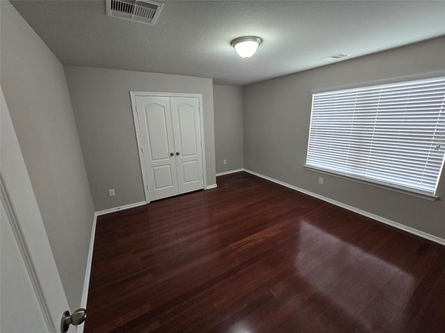 2027 Brookmont Drive, Conroe, TX 77301