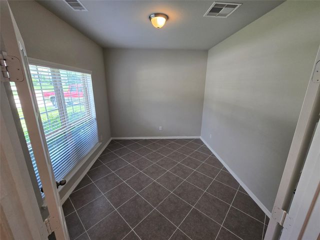 2027 Brookmont Drive, Conroe, TX 77301
